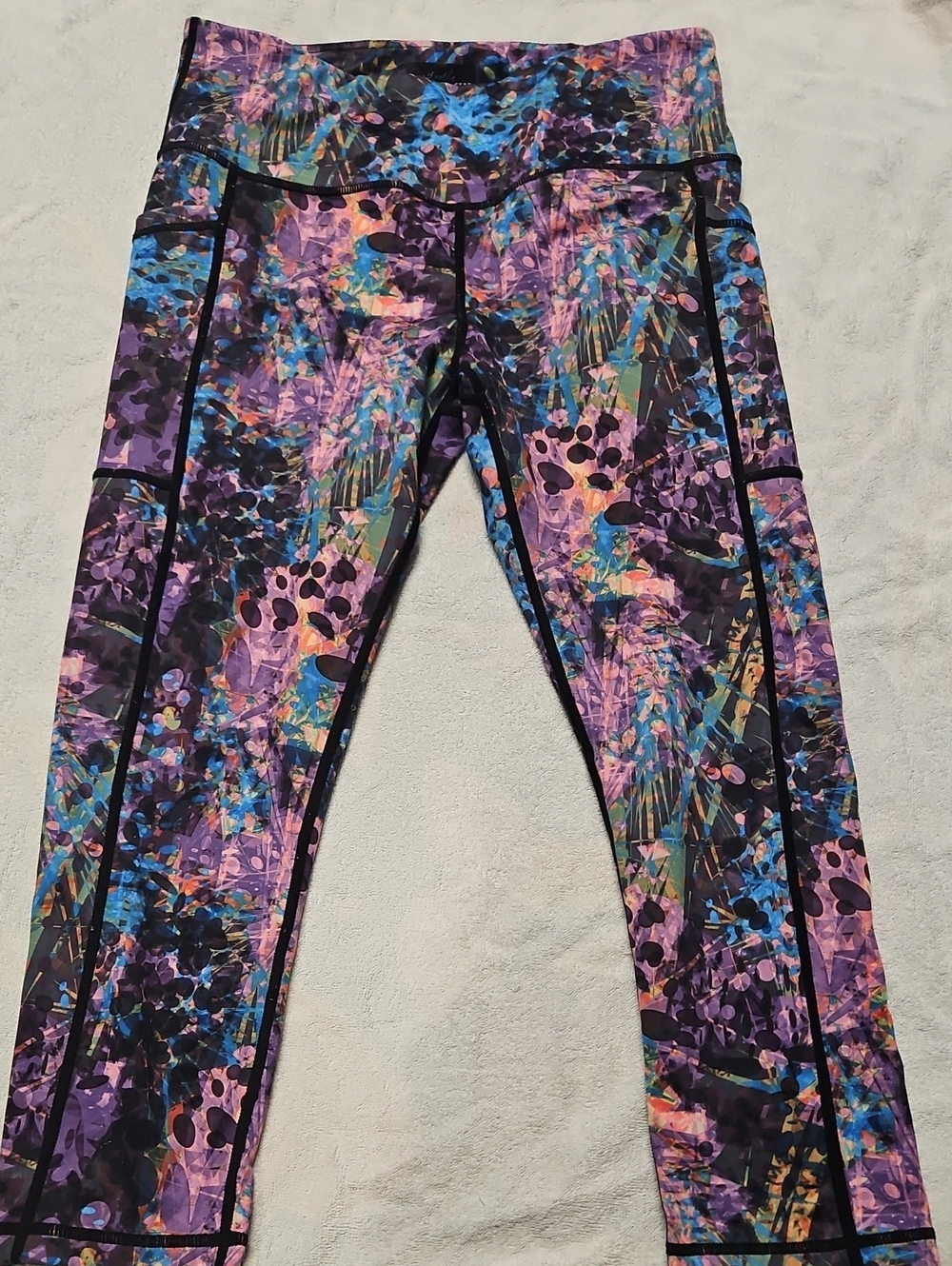 Constantly Varied Gear Purple Multi-Color Printed Capris